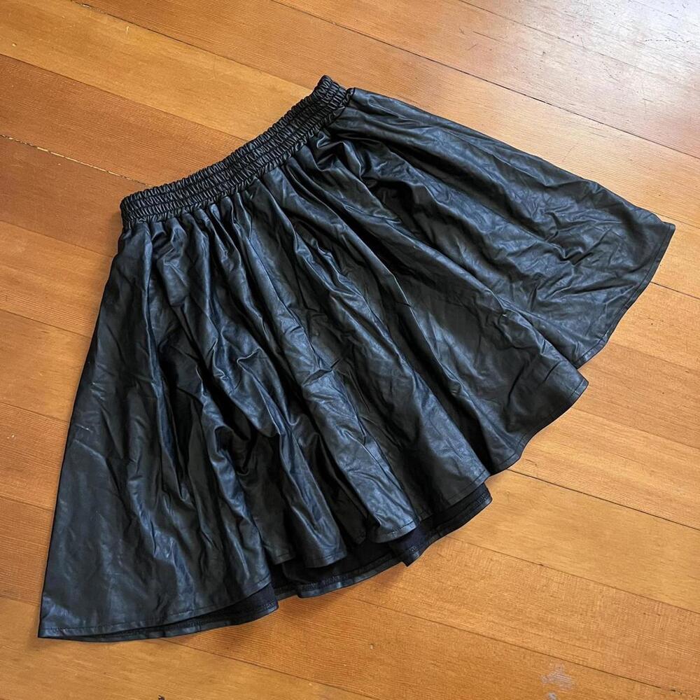 **Rare** Vintage 1980s Ronettes Faux Leather Circle Mini Skirt, Size Medium